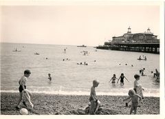 Hastings Pier c1968